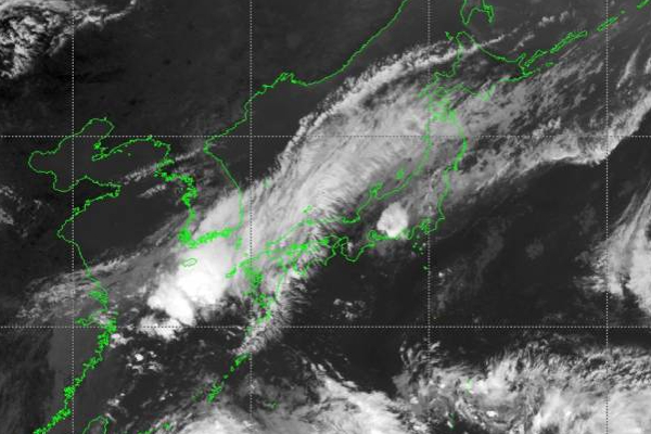 தென்கொரியாவில் ஹின்ன்ம்னோர் சூறாவளி புயலின் கோரத்தாண்டவம் | South Korea Hinnamnor Typhoon Storm People Safe