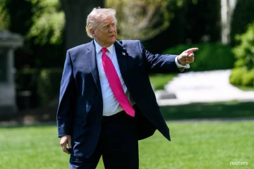 ஹார்முஸ் நீரிணையில்... அந்தப் படகுகளைக் கண்டதும் சுட உத்தரவிட்ட ட்ரம்ப்