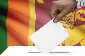 சில மாகாண ஆளுனர்கள் தேர்தல் சட்டங்களை மீறுவதாக குற்றச்சாட்டு