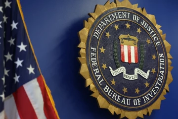 FBI එකටත් ඉරානයෙන් වැඩේ දෙයි - FBI අධ්‍යක්ෂව හැක් කරලා සියල්ල ලීක් කරයි