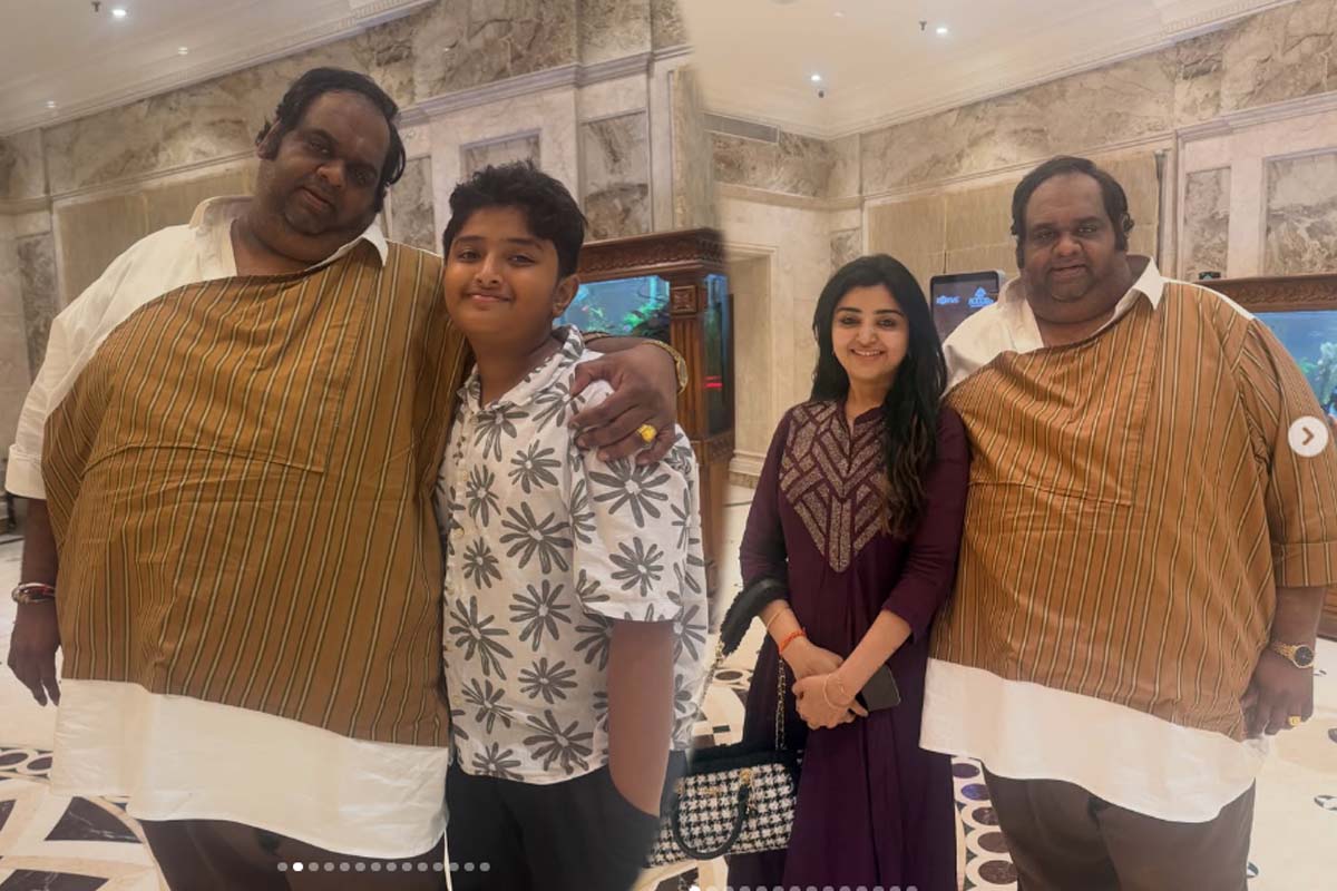 கணவர் ரவீந்தர் பிறந்தநாளுக்கு மகனுடன் மகாலட்சுமி கொடுத்த சர்ப்ரைஸ் | Mahalakshmi Shares Husband Ravindar Birthday Photo கணவர் ரவீந்தர் பிறந்தநாளுக்கு மகனுடன் மகாலட்சுமி கொடுத்த சர்ப்ரைஸ் | Mahalakshmi Shares Husband Ravindar Birthday Photo
