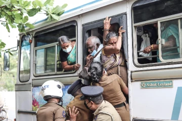 காணாமல் ஆக்கப்பட்டோரின் உறவுகளை யாழில் கீழ் தரமாக நடத்திய காவல்துறையின் அராஜகம் ஒழிய வேண்டும்!