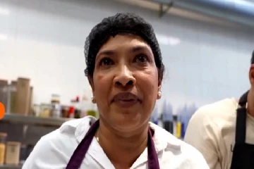 வெளிநாடொன்றில் அசத்தும் இலங்கை பெண்(காணொளி)