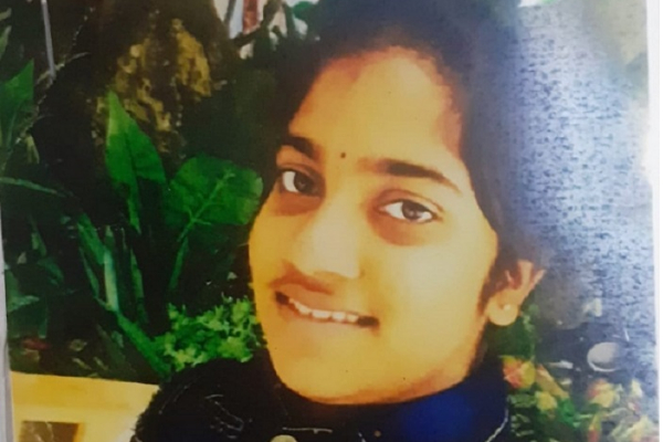 பொது மக்களின் உதவியை நாடியுள்ள பொலிஸார் | Public Assistance Sought To Find Missing Girl