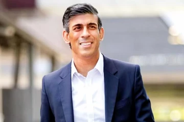 பிரித்தானிய பிரதமர் ரிஷி சுனக்கின் பெற்றோரை பார்த்ததுண்டா?