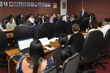 இலங்கையில் கால் பதிக்கும் சீனாவின் ஆடைத்தொழில்துறை