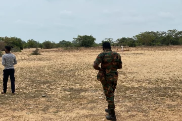 முள்ளிவாய்க்கால் நினைவுதூபிக்கு அண்மையாக இராணுவ காவலரண்(Photos)