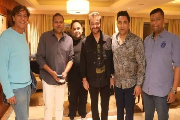 பாலிவுட் நட்சத்திரங்களை நேரடியாக சந்தித்த ஹரின்