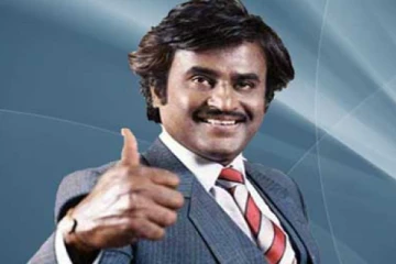 ரஜினியின் 100 படத்தில் இருந்து வெளியான அரிதான புகைப்படம், ரஜினி எப்படி உள்ளார் பாருங்க..!