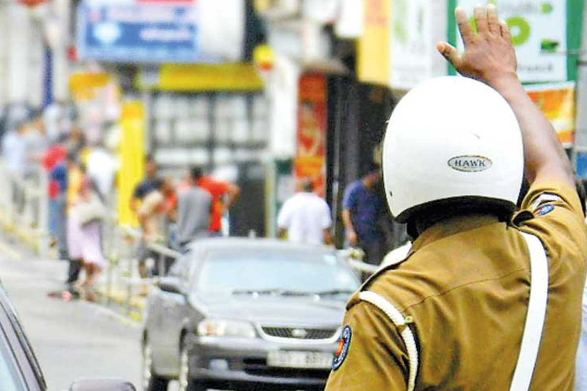 வடக்கில் ஆபத்தான முறையில் நடந்த மோட்டார் சைக்கிள் பேரணி.. பொலிஸார் அதிரடி நடவடிக்கை! | May 18 Bike Riders In North Illeagal Ride Arrested வடக்கில் ஆபத்தான முறையில் நடந்த மோட்டார் சைக்கிள் பேரணி.. பொலிஸார் அதிரடி நடவடிக்கை! | May 18 Bike Riders In North Illeagal Ride Arrested