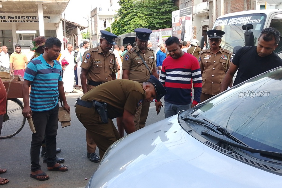 அம்பாறையில் போதைப்பொருள் கடத்தல் கும்பல் சுற்றிவளைப்பு - இலட்சங்கள் மதிப்புள்ள பொருட்கள் மீட்பு | Drug Trafficking Gang Arrested அம்பாறையில் போதைப்பொருள் கடத்தல் கும்பல் சுற்றிவளைப்பு - இலட்சங்கள் மதிப்புள்ள பொருட்கள் மீட்பு | Drug Trafficking Gang Arrested