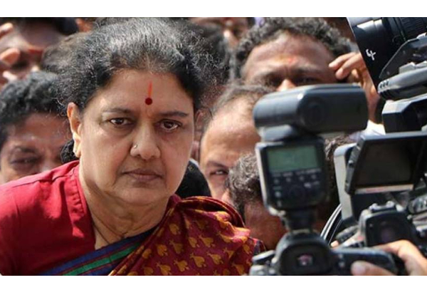 விரைவில் அரசியல் பயணத்தை தொடங்கப்போகிறேன்... பொறுத்திருந்து பாருங்கள்... - அதிரடி காட்டிய சசிகலா | V K Sasikala