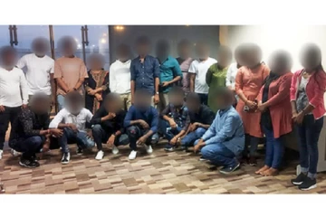 சட்டவிரோத பயணம்; நாடு கடத்தப்பட்ட இலங்கையர்கள்!