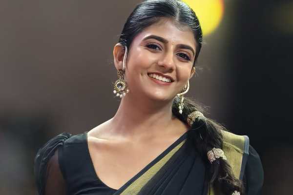 மருமகள் சீரியல் நடிகை கேப்ரியல்லாவின் கிளாமர் போட்டோஸ்.. | Marumagal Serial Actress Gabriellacharlton Photos