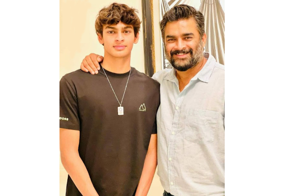 நடிகர் மாதவனின் மகனா இது! நன்றாக வளர்ந்து விட்டாரே.. புகைப்படத்துடன் இதோ | Madhavan Son Pic Gone Viral