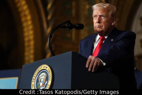 கனடாவை அச்சுறுத்தும் ட்ரம்ப்... பிரான்ஸ் ஜனாதிபதி மேக்ரான் விமர்சனம் | Macrom Slams Trump For Threatening Canada