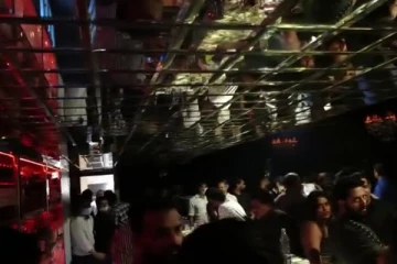 நள்ளிரவு போதை பார்ட்டியில் சிக்கிய முக்கிய திரையுலக, அரசியல் பிரபலங்களின் வாரிசுகள்