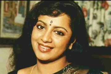 இறக்கும் நேரத்தில் மக்களுக்காக யோசித்து பிரபல நடிகை ஸ்ரீவித்யா செய்த செயல்