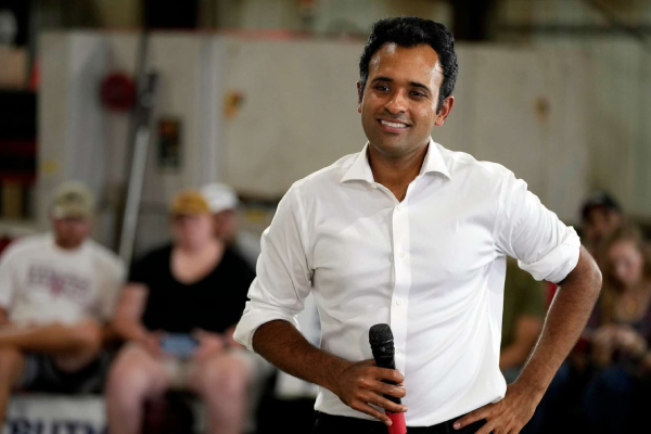 விவேக் ராமசாமிக்கு புகழாரம் சூட்டும் ட்ரம்ப்! வெளிப்படுத்தப்பட்ட அசைக்க முடியாத ஆதரவு | Trump Supports Vivek Ramaswamy Governor Election விவேக் ராமசாமிக்கு புகழாரம் சூட்டும் ட்ரம்ப்! வெளிப்படுத்தப்பட்ட அசைக்க முடியாத ஆதரவு | Trump Supports Vivek Ramaswamy Governor Election