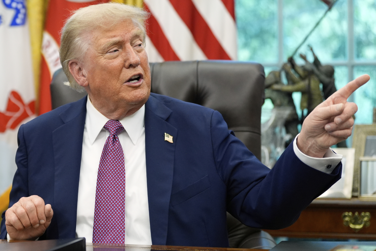 ஹார்முஸ் ஜலசந்தியில் ஈரானின் அடுத்த நகர்வு! அமெரிக்காவுக்கு ஏற்பட்டுள்ள பெரும் சவால் | Us Warns Iran Build Sea Mines In Strait Of Hormuz