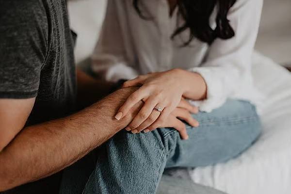 உடன்பிறந்த சகோதரனுடன் பாலியல் உறவு ; கர்ப்பமான 22 வயது பெண் | Sexual Intercourse Sibling Woman Becomes Pregnant உடன்பிறந்த சகோதரனுடன் பாலியல் உறவு ; கர்ப்பமான 22 வயது பெண் | Sexual Intercourse Sibling Woman Becomes Pregnant