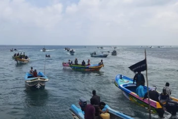 ஈழம் மற்றும் தமிழ் நாட்டுத் தமிழர்களின் ஒற்றுமையை குழப்பவே சுமந்திரனின் படகோட்டும் கபட நாடகம்!