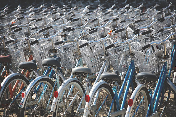 உச்சம் தொடுகிறது துவிச்சக்கர வண்டிகளின் விலைகள்! கையிருப்பும் தீர்ந்தது - ஐபிசி தமிழ்