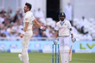 என்னங்க இப்படி முதல் பந்துலேயே டக் அவுட் ஆகுறாரு கோஹ்லி! இவரை பார்த்து ஆட கத்துக்கோங்க... பிரபல ஜாம்பவான் அட்வைஸ்