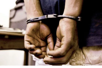 மெக்சிக்கோவின் முன்னாள் கால்பந்து வீரர் சிறுவர் துஸ்பிரயோக குற்றச்சாட்டில் கைது