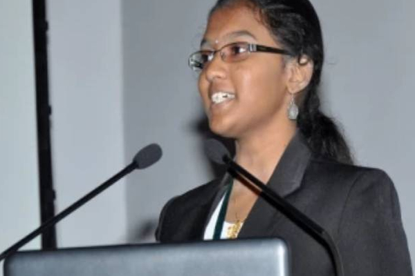 உலகளவில் அதிக கவனத்தை ஈர்த்த தமிழ் சிறுமி! அப்படி என்ன செய்தார் தெரியுமா? | Visalini Is The Most Intelligent Girl In The World