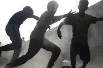 வெடிகுண்டை வைத்து விளையாடிய 5 சிறுவர்களுக்கு நேர்நத விபரீதம்