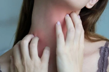 வறட்டு இருமலை இரவோடு இரவாக விரட்டி அடிக்கும் சக்திவாய்ந்த உணவுப் பொருள்