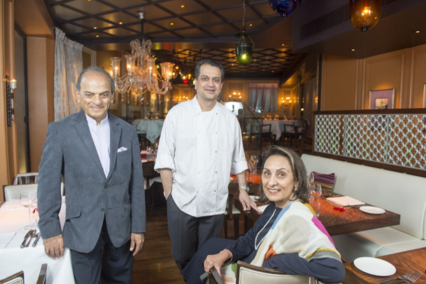 பிரித்தானியாவின் பழமையான இந்திய உணவகம்: கொந்தளிப்பை ஏற்படுத்தியுள்ள செய்தி | Uk Oldest Indian Restaurant To Be Close பிரித்தானியாவின் பழமையான இந்திய உணவகம்: கொந்தளிப்பை ஏற்படுத்தியுள்ள செய்தி | Uk Oldest Indian Restaurant To Be Close