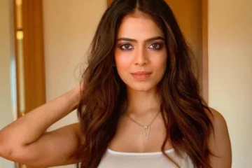 பாலிவுட் நடிகருடன் நடிகை மாளவிகா மோகனன்.. யாரனுடன் இருக்கிறார் தெரியுமா