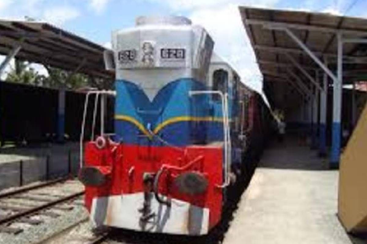 வவுனியாவில் ரயிலில் மோதுண்டு நபரொருவர் பலி | One Person Dies After Being Hit Train In Vavuniya