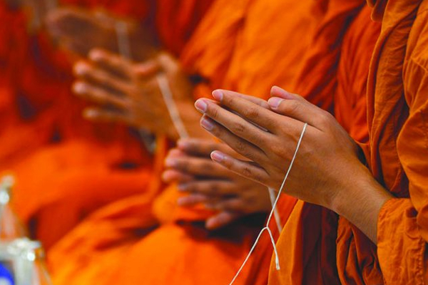 CID ஆக வந்து அதிகாலையில் தேரர்களுக்கு அதிர்ச்சி கொடுத்த கும்பல் ; புராதன புத்தர் சிலை மாயம் | Gang Posed As Cid Shocked Monks At Dawn