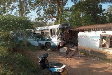 ஓடிக்கொண்டிருந்த பஸ் சாரதிக்கு திடீரென சுகயீனம்; நேர்ந்த கதி