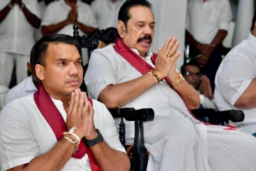 ජනතාවගේ බඩගින්නට කලින් ව්‍යවස්ථා සංශෝධන මොකටද? - මහින්දගෙන් සැර ප්‍රහාරයක්