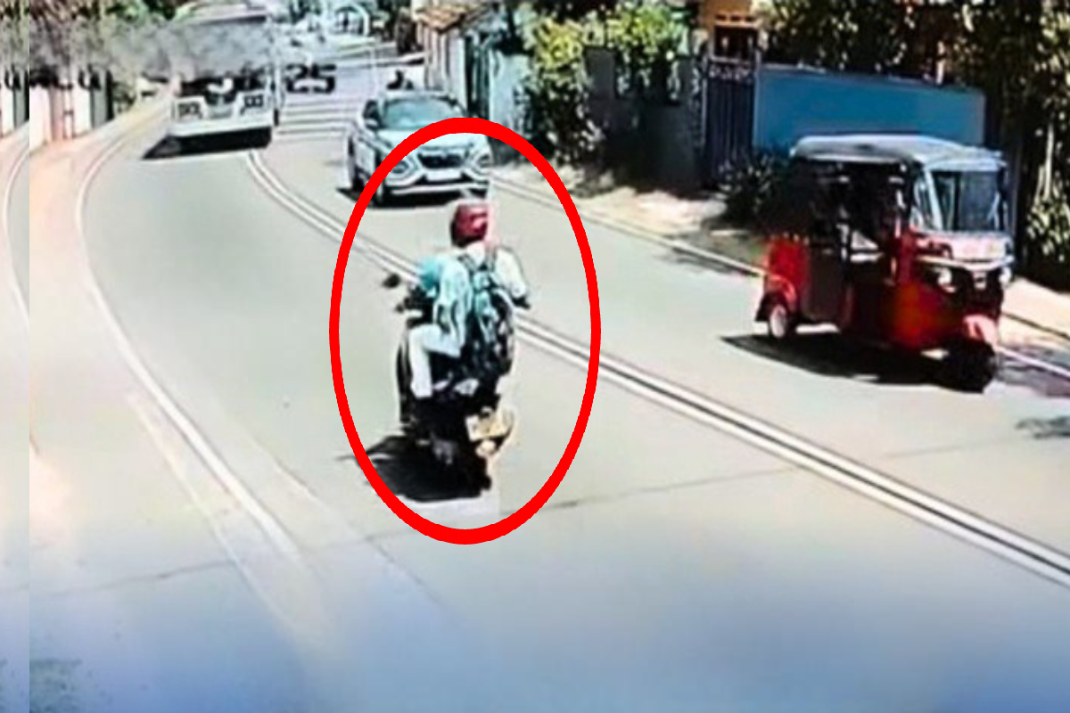 மகனுடன் சென்ற தந்தைக்கு நடுவீதியில் நடந்த துயரம் ; பேருந்து சாரதியால் வந்த வினை | Father And Son Hit In Road Tragedy By Bus மகனுடன் சென்ற தந்தைக்கு நடுவீதியில் நடந்த துயரம் ; பேருந்து சாரதியால் வந்த வினை | Father And Son Hit In Road Tragedy By Bus