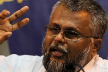 இப்படியொரு அரசியல் இலாபம் தேடாதீர் - அமைச்சர் டக்ளசுக்கு கடும் தாக்கு