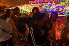 2021-ஆம் ஆண்டை உற்சாகத்துடன் கொண்டாடிய வெளிநாடு ஒன்று!