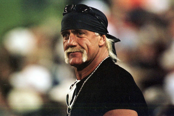 மல்யுத்த வீரர் ஹல்க் ஹோகன் காலமானார் | Legendary Wrestler Hulk Hogan Has Passed Away