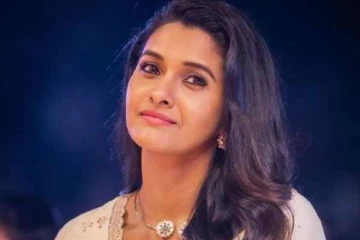 தனது காதலனுடன் அழகிய போட்டோ வெளியிட்ட நடிகை பிரியா பவானி ஷங்கர்- எங்கே சென்றார் பாருங்க