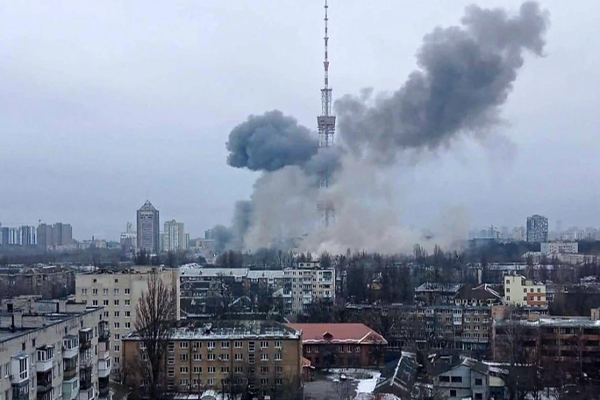 ரஷ்யாவின் உக்கிர தாக்குதலில் தவிக்கும் கிவ் நகர மக்கள்! | Kiev Suffering From The Fierce Attack Of Russia