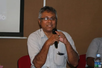 தீபச்செல்வனின் நூல் விவகாரம்: அரசாங்கத்திற்கு கடும் எச்சரிக்கை