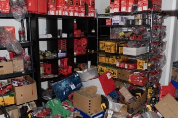 கனடாவில் திருட்டுச் சம்பவங்களுடன் தொடர்புடைய 7 பேர் கைது