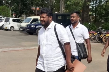 மாக்சிச லெனினிச கட்சி கட்டுப்பணம் செலுத்தியது (Photos)