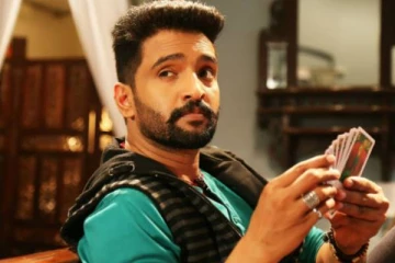 அடுத்தடுத்து சர்ச்சையில் சிக்கும் நடிகர் சந்தானம்!