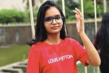 தலையில் கிரிக்கெட் பந்து தாக்கி 15 வயது மாணவி உயிரிழப்பு! பயிற்சியின்போது விபரீதம்