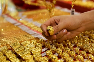 மீண்டும் உச்சம் தொட்ட தங்கத்தின் விலை ; அதிர்ச்சிக்கு மேல் அதிர்ச்சி